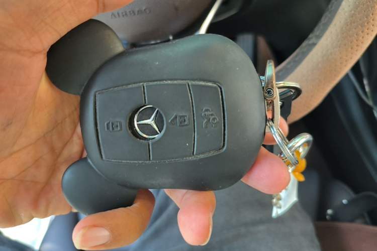 Used Mercedes-Benz GLC 2020 GLC 260 L 4MATIC Luxury Model Vehicle Key