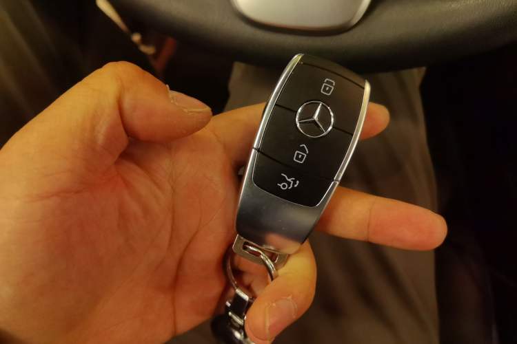 Used Mercedes-Benz GLC 2020 Facelifted GLC 260 L 4MATIC Dynamic Edition Vehicle Key