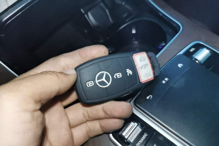 Used Mercedes-Benz GLC 2020 Facelift GLC 260 L 4MATIC Luxury Edition Vehicle Key