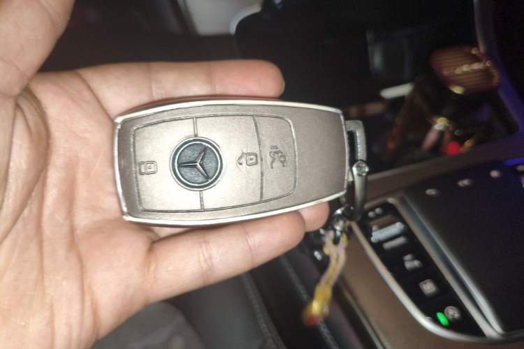 Used Mercedes-Benz GLC 2020 GLC 300 L 4MATIC Dynamic Edition Vehicle Key