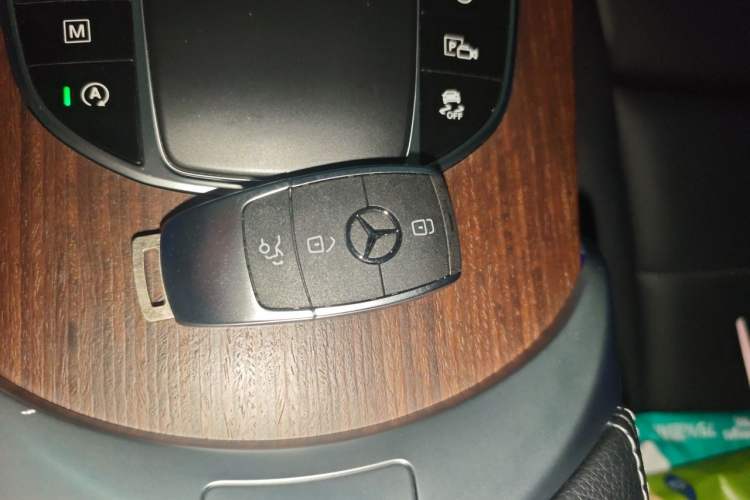 Used Mercedes-Benz GLC 2020 Facelifted GLC 300 L 4MATIC Luxury Edition Vehicle Key