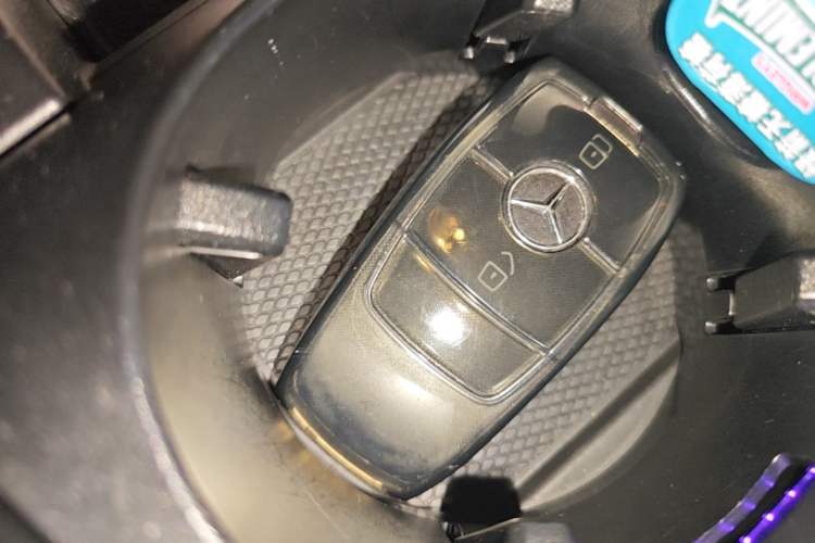 Used Mercedes-Benz GLC 2020 Facelift GLC 260 L 4MATIC Luxury Edition Vehicle Key