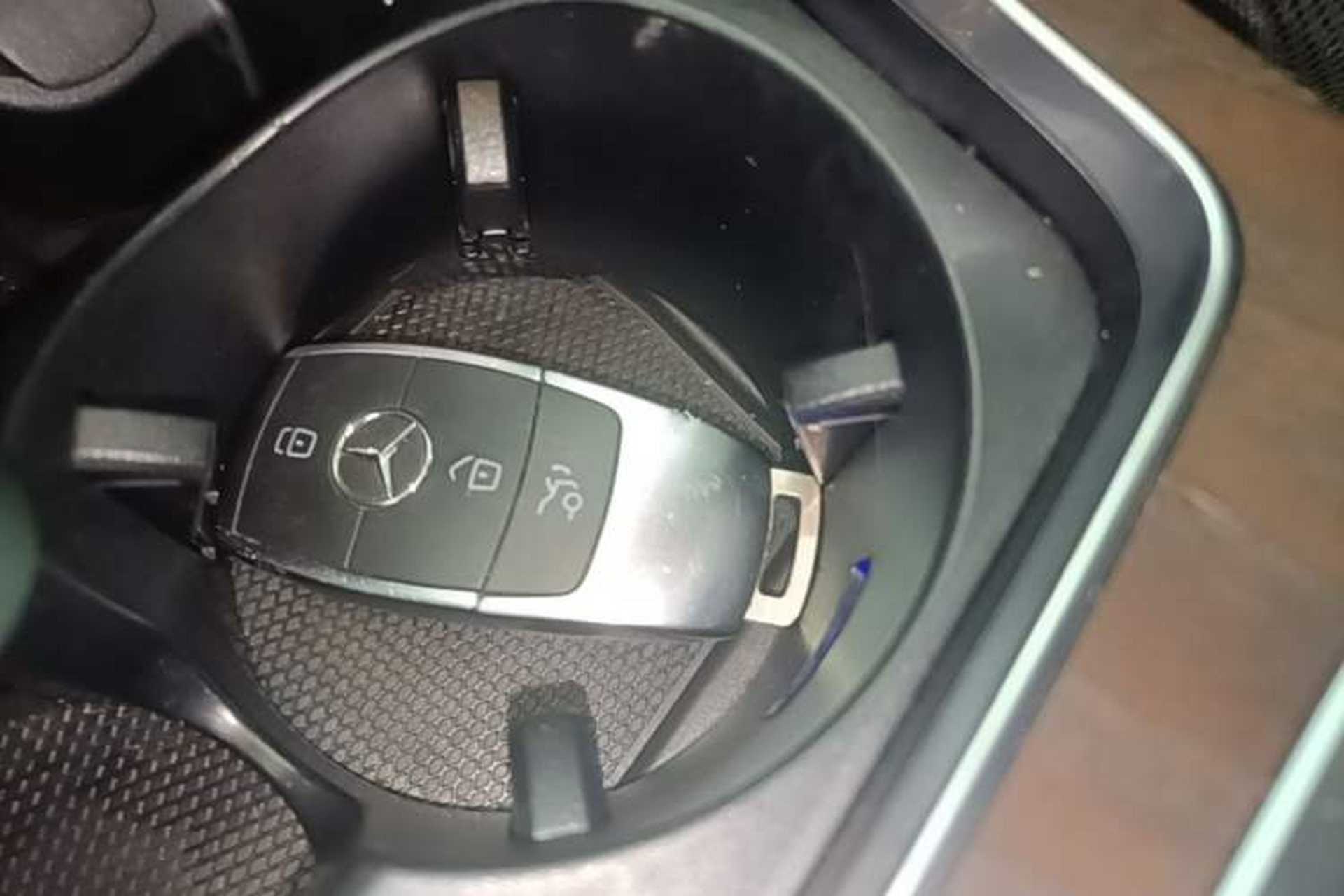 Used Mercedes-Benz GLC 2020 Facelift GLC 260 L 4MATIC Luxury Edition Vehicle Key