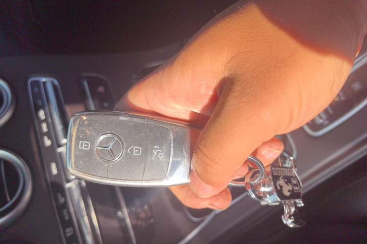Used Mercedes-Benz GLC 2020 Facelifted GLC 260 L 4MATIC Dynamic Edition Vehicle Key