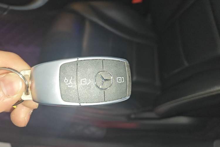 Used Mercedes-Benz GLC 2020 Facelift GLC 300 L 4MATIC Dynamic Edition Vehicle Key