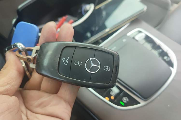 Used Mercedes-Benz GLC 2020 GLC 300 L 4MATIC Dynamic Edition Vehicle Key