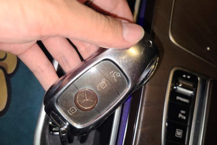 Used Mercedes-Benz GLC 2020 GLC 300 L 4MATIC Dynamic Edition Vehicle Key