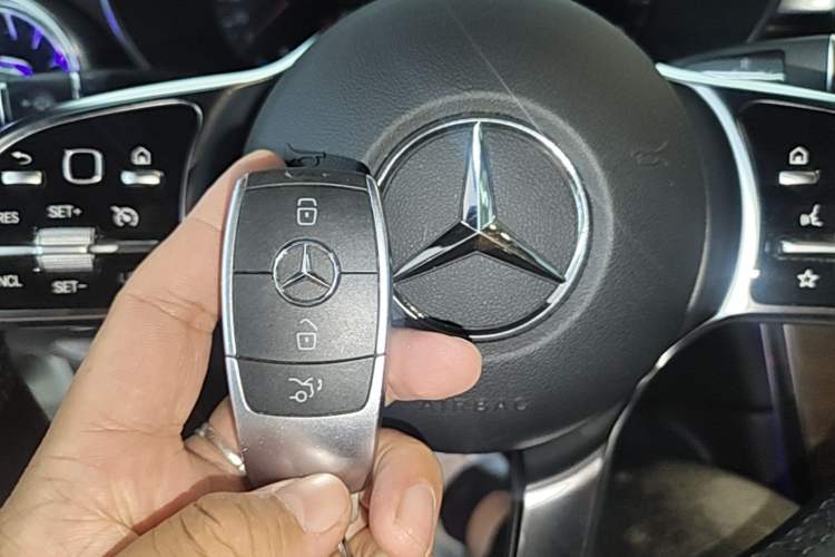 Used Mercedes-Benz GLC 2020 GLC 300 L 4MATIC Dynamic Edition Vehicle Key