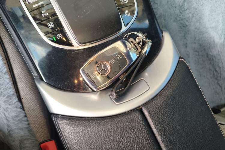 Used Mercedes-Benz GLC 2020 Facelifted GLC 260 L 4MATIC Dynamic Edition Vehicle Key