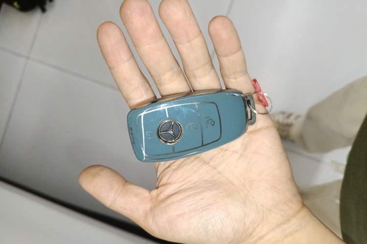 Used Mercedes-Benz GLC 2020 GLC 260 L 4MATIC Dynamic Model Vehicle Key