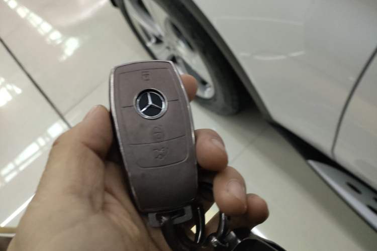 Used Mercedes-Benz GLC 2020 Facelifted GLC 260 L 4MATIC Dynamic Edition Vehicle Key