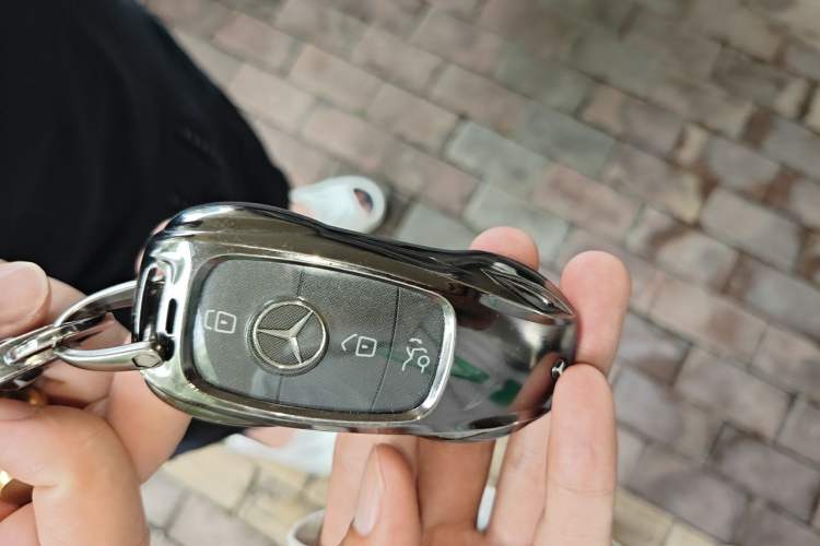 Used Mercedes-Benz GLC 2020 Facelift GLC 300 L 4MATIC Dynamic Edition Vehicle Key