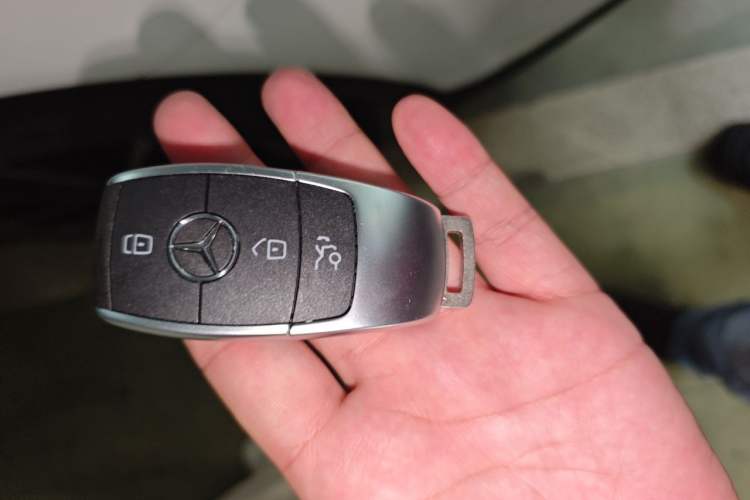 Used Mercedes-Benz GLC 2020 GLC 300 L 4MATIC Dynamic Edition Vehicle Key