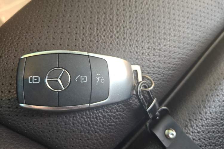Used Mercedes-Benz GLC 2020 Facelift GLC 300 L 4MATIC Dynamic Edition Vehicle Key