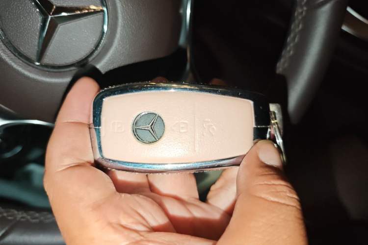 Used Mercedes-Benz GLC 2020 GLC 260 L 4MATIC Luxury Model Vehicle Key