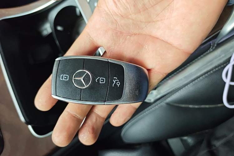 Used Mercedes-Benz GLC 2020 Facelift GLC 300 L 4MATIC Dynamic Edition Vehicle Key