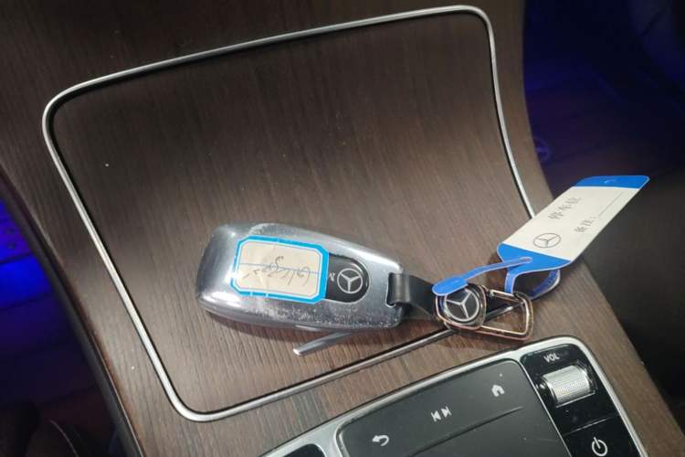 Used Mercedes-Benz GLC 2020 Facelift GLC 300 L 4MATIC Dynamic Edition Vehicle Key