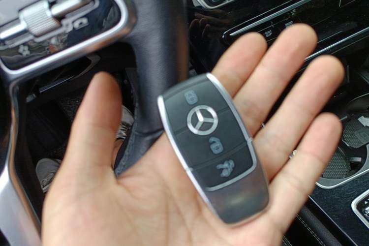 Used Mercedes-Benz GLC 2020 Facelifted GLC 260 L 4MATIC Dynamic Edition Vehicle Key