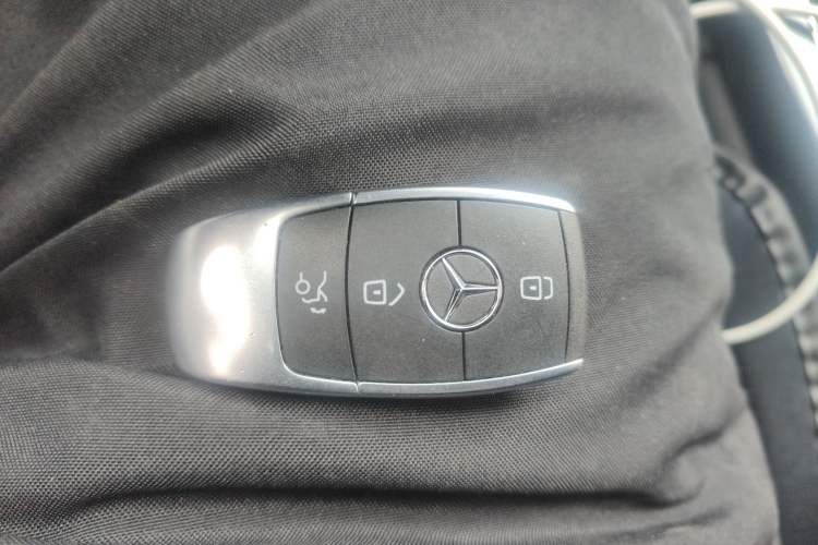 Used Mercedes-Benz GLC 2020 Facelifted GLC 260 L 4MATIC Dynamic Edition Vehicle Key