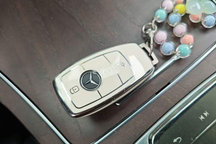 Used Mercedes-Benz GLC 2020 Facelift GLC 300 L 4MATIC Dynamic Edition Vehicle Key