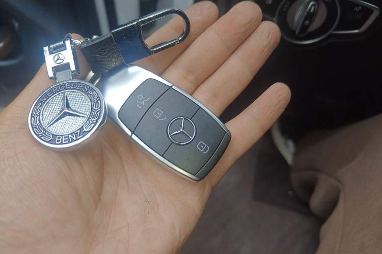 Used Mercedes-Benz GLC 2020 GLC 300 L 4MATIC Dynamic Edition Vehicle Key