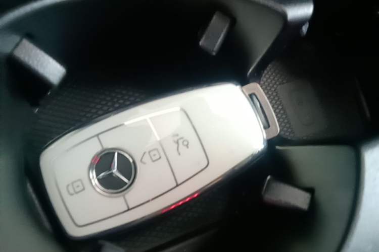 Used Mercedes-Benz GLC 2020 GLC 300 L 4MATIC Dynamic Edition Vehicle Key