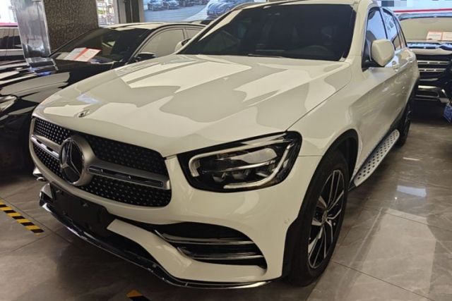 Ojetý Mercedes-Benz GLC 2020 Facelift GLC 300 L 4MATIC Dynamic Edition