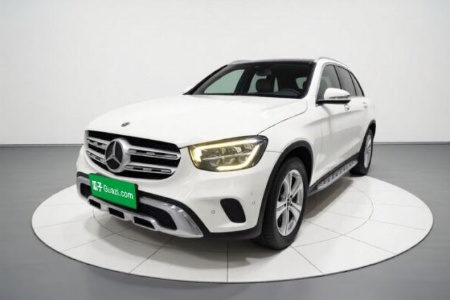 Ojetý Mercedes-Benz GLC 2020 GLC 260 L 4MATIC Dynamic Model