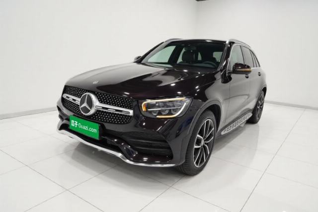 Ojetý Mercedes-Benz GLC 2021 GLC 300 L 4MATIC Dynamic Model