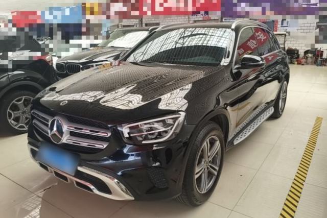 Ojetý Mercedes-Benz GLC 2021 GLC 260 L 4MATIC Dynamic Edition