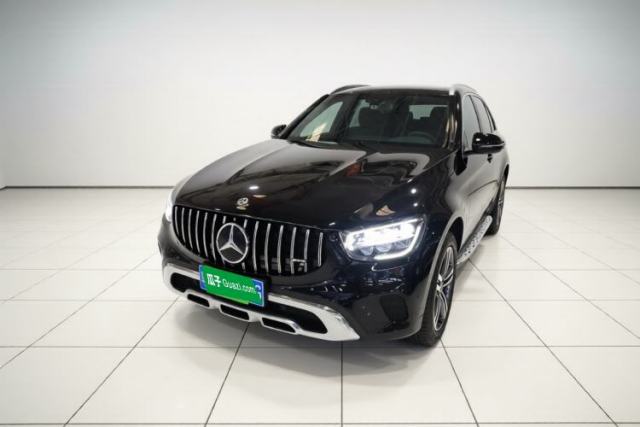 Ojetý Mercedes-Benz GLC 2021 GLC 260 L 4MATIC Dynamic Edition
