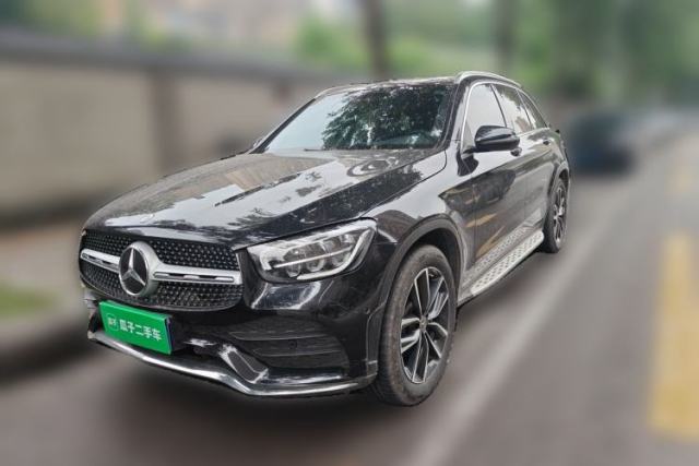Ojetý Mercedes-Benz GLC 2021 GLC 300 L 4MATIC Dynamic Model