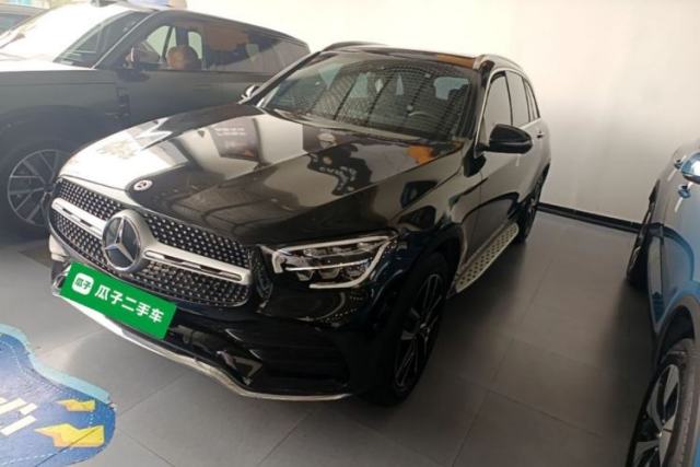 Ojetý Mercedes-Benz GLC 2021 GLC 300 L 4MATIC Dynamic Model