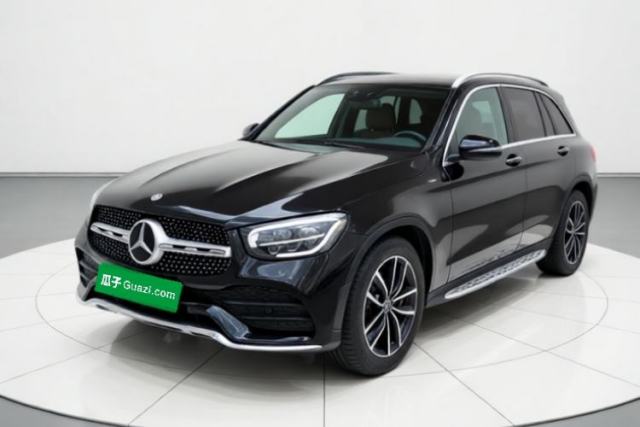 Ojetý Mercedes-Benz GLC 2021 GLC 300 L 4MATIC Dynamic Model
