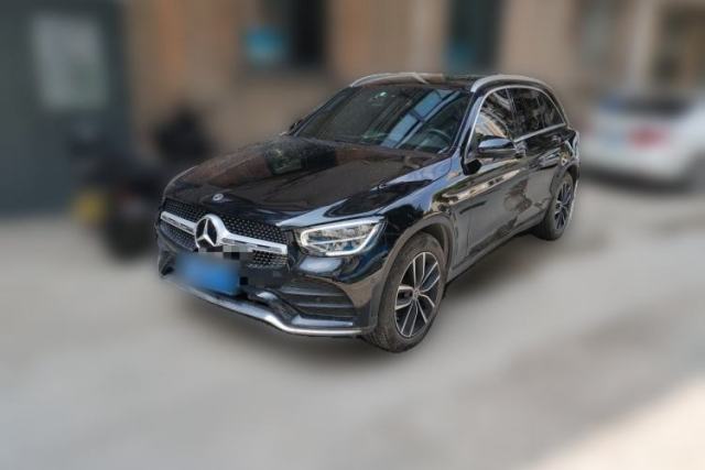 Ojetý Mercedes-Benz GLC 2021 GLC 260 L 4MATIC Luxury Model