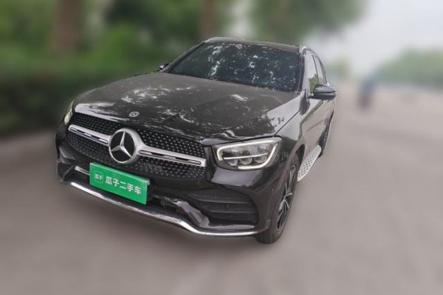 Ojetý Mercedes-Benz GLC 2021 GLC 300 L 4MATIC Dynamic Model