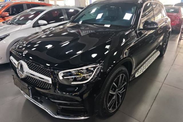 Ojetý Mercedes-Benz GLC 2021 GLC 260 L 4MATIC Luxury Model