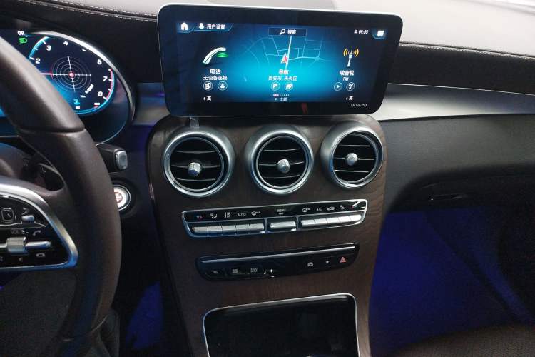 Used Mercedes-Benz GLC 2021 GLC 260 L 4MATIC Luxury Model Audio And AC Panel