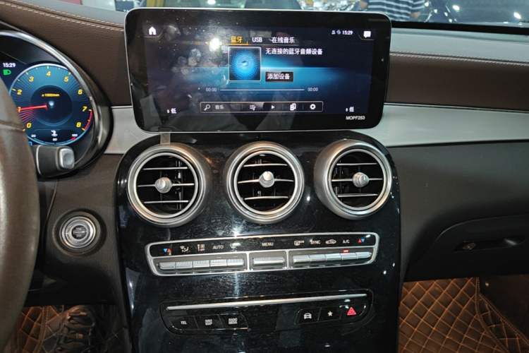 Used Mercedes-Benz GLC 2021 GLC 260 L 4MATIC Dynamic Edition Audio And AC Panel