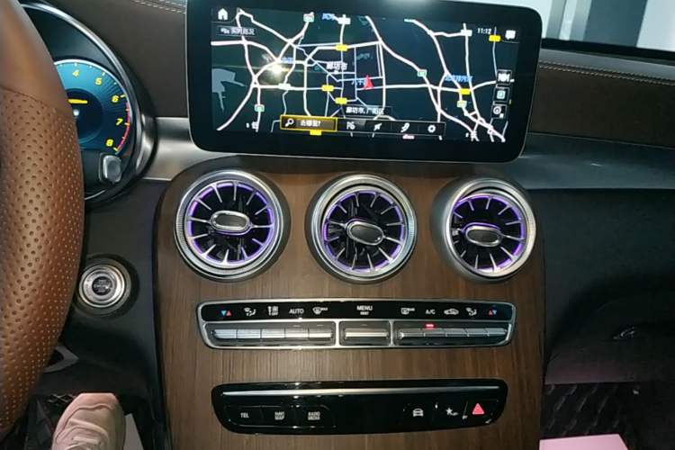 Used Mercedes-Benz GLC 2021 GLC 300 L 4MATIC Dynamic Model Audio And AC Panel