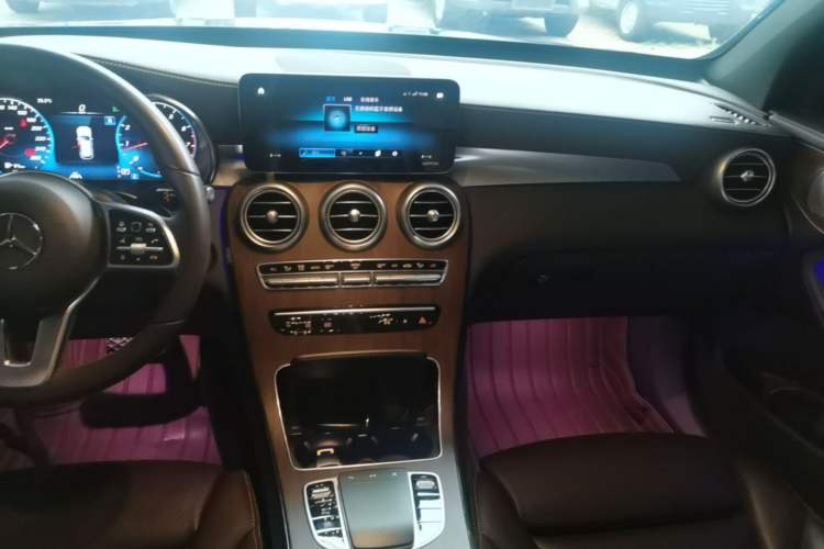 Used Mercedes-Benz GLC 2021 GLC 300 L 4MATIC Dynamic Model Audio And AC Panel