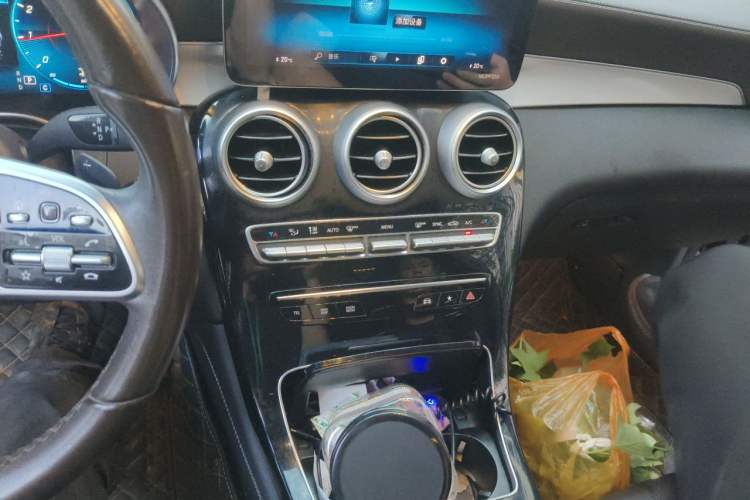 Used Mercedes-Benz GLC 2021 GLC 260 L 4MATIC Dynamic Edition Audio And AC Panel