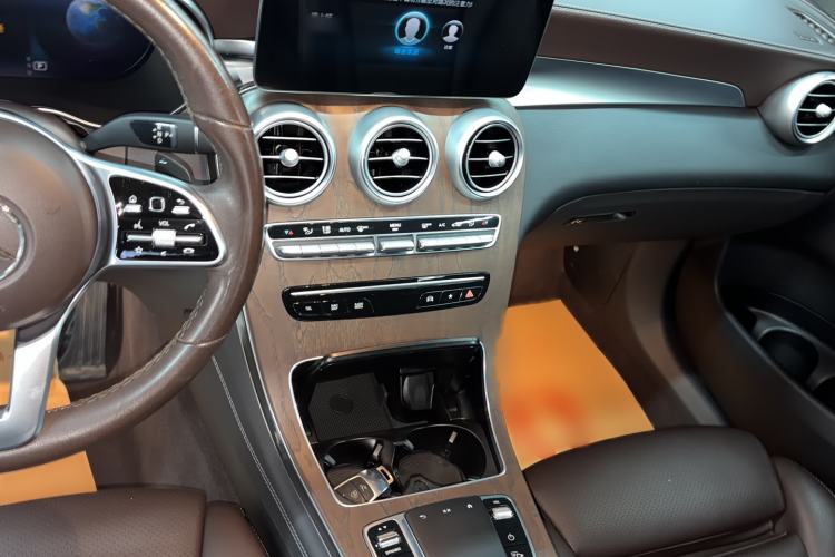 Used Mercedes-Benz GLC 2021 GLC 260 L 4MATIC Luxury Model Audio And AC Panel