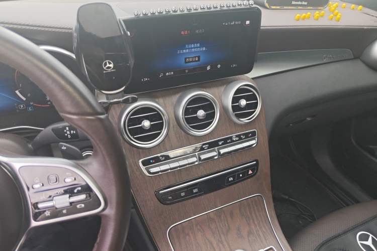 Used Mercedes-Benz GLC 2021 GLC 260 L 4MATIC Luxury Model Audio And AC Panel