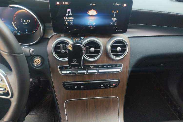 Used Mercedes-Benz GLC 2021 GLC 300 L 4MATIC Dynamic Model Audio And AC Panel
