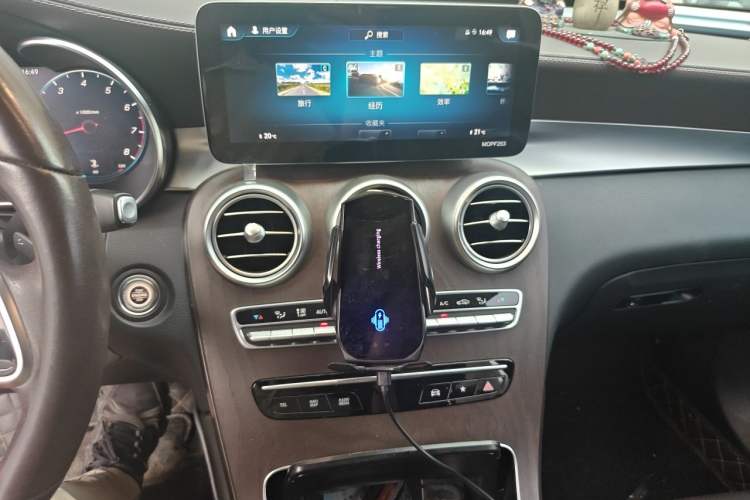 Used Mercedes-Benz GLC 2021 GLC 260 L 4MATIC Luxury Model Audio And AC Panel