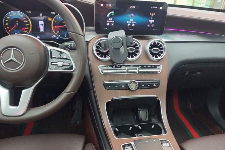Used Mercedes-Benz GLC 2021 GLC 300 L 4MATIC Dynamic Model Audio And AC Panel