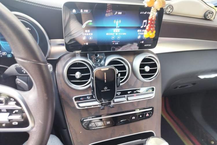 Used Mercedes-Benz GLC 2021 GLC 260 L 4MATIC Luxury Model Audio And AC Panel