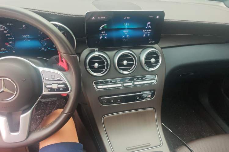 Used Mercedes-Benz GLC 2021 GLC 260 L 4MATIC Dynamic Edition Audio And AC Panel