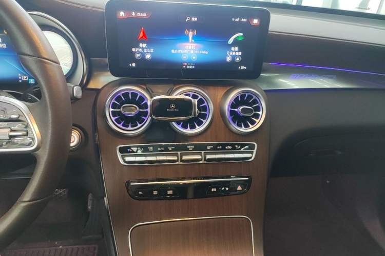 Used Mercedes-Benz GLC 2021 GLC 300 L 4MATIC Dynamic Model Audio And AC Panel
